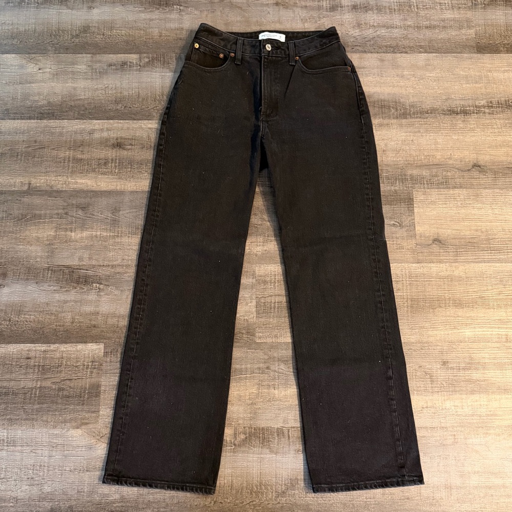 A&F Curve Love High Rise 90s Relaxed Jean